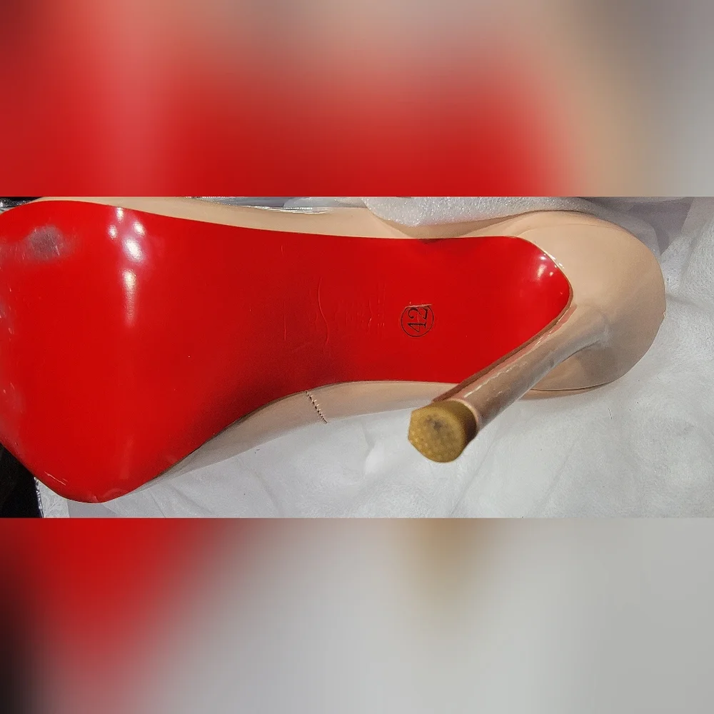Christian Louboutin Hot Chick Nude Patent Leather Pumps heels with box Size 42 - Picture 6 of 7